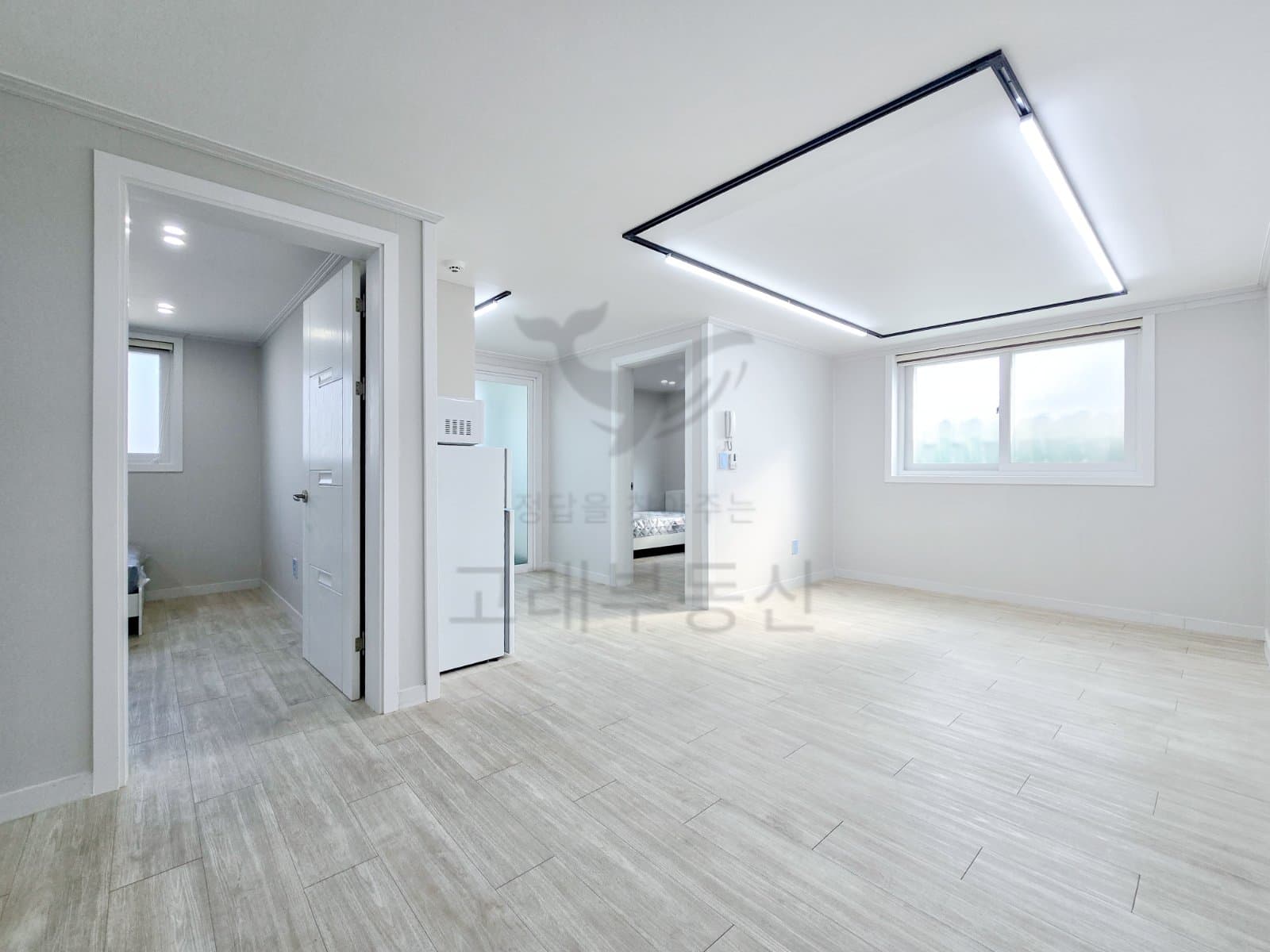 Studio / One-room · Floor 2 매물 사진